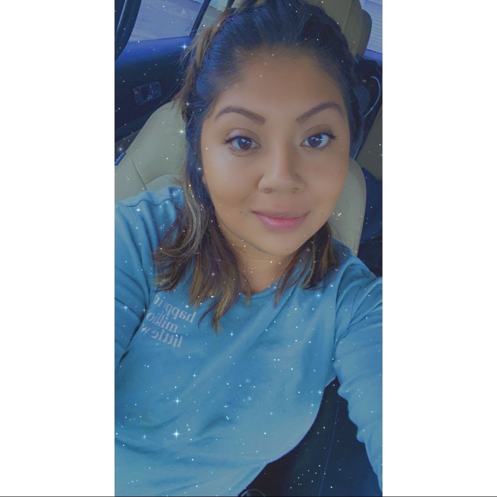 Meet your Posher, Rebeca